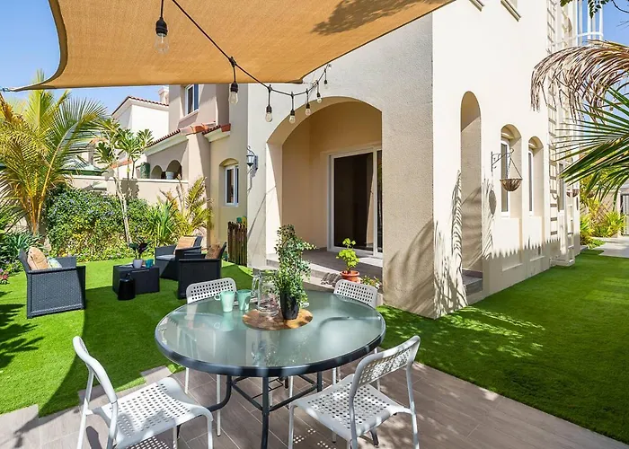 Frank Porter - Serena Casa Viva Dubai